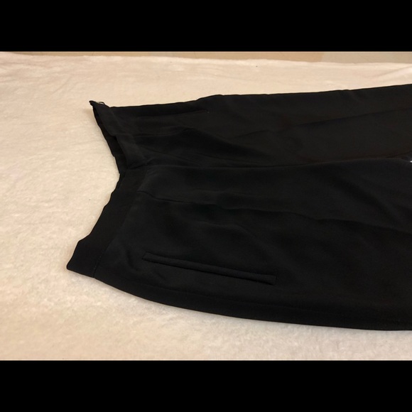 Jet black pants w/faux pockets on front&side ziper - Picture 4 of 6
